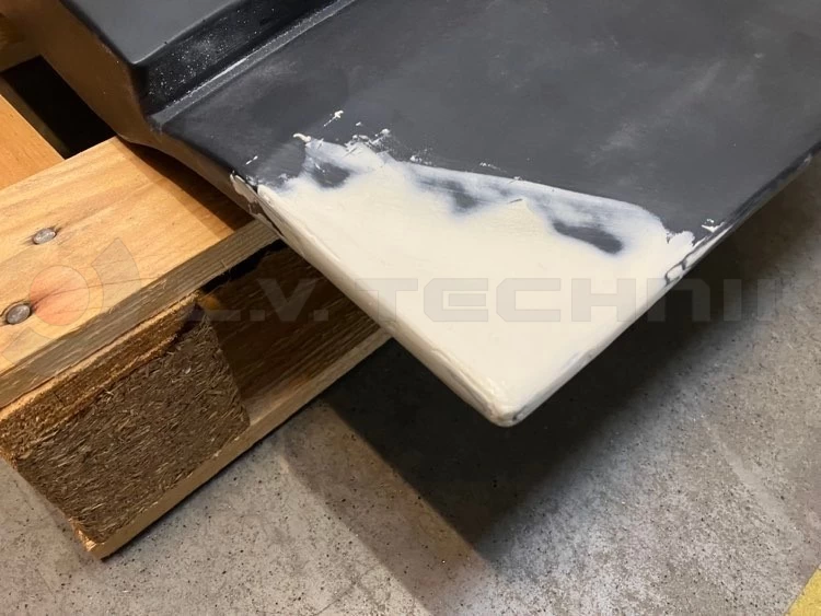 Mercedes MP4 door extension left
